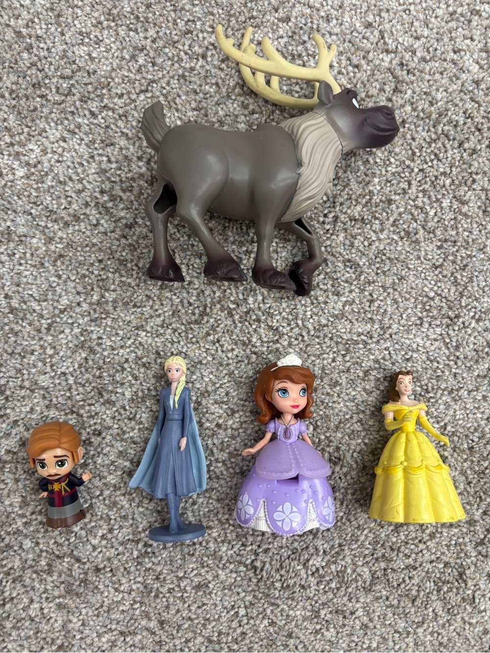 Lot of Disney Princess and Frozen Mini Figure Set